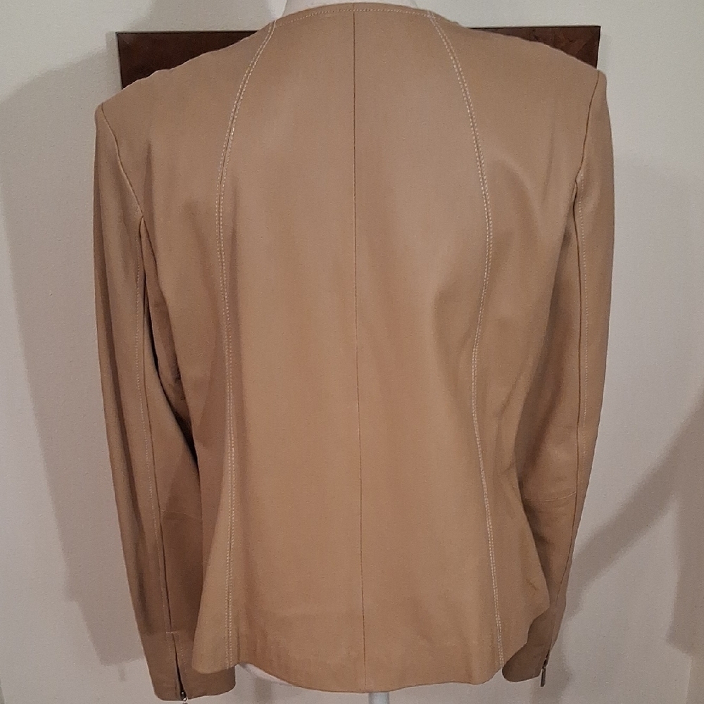 Classic Tan Leather Jacket for Women - Picture 3 of 12
